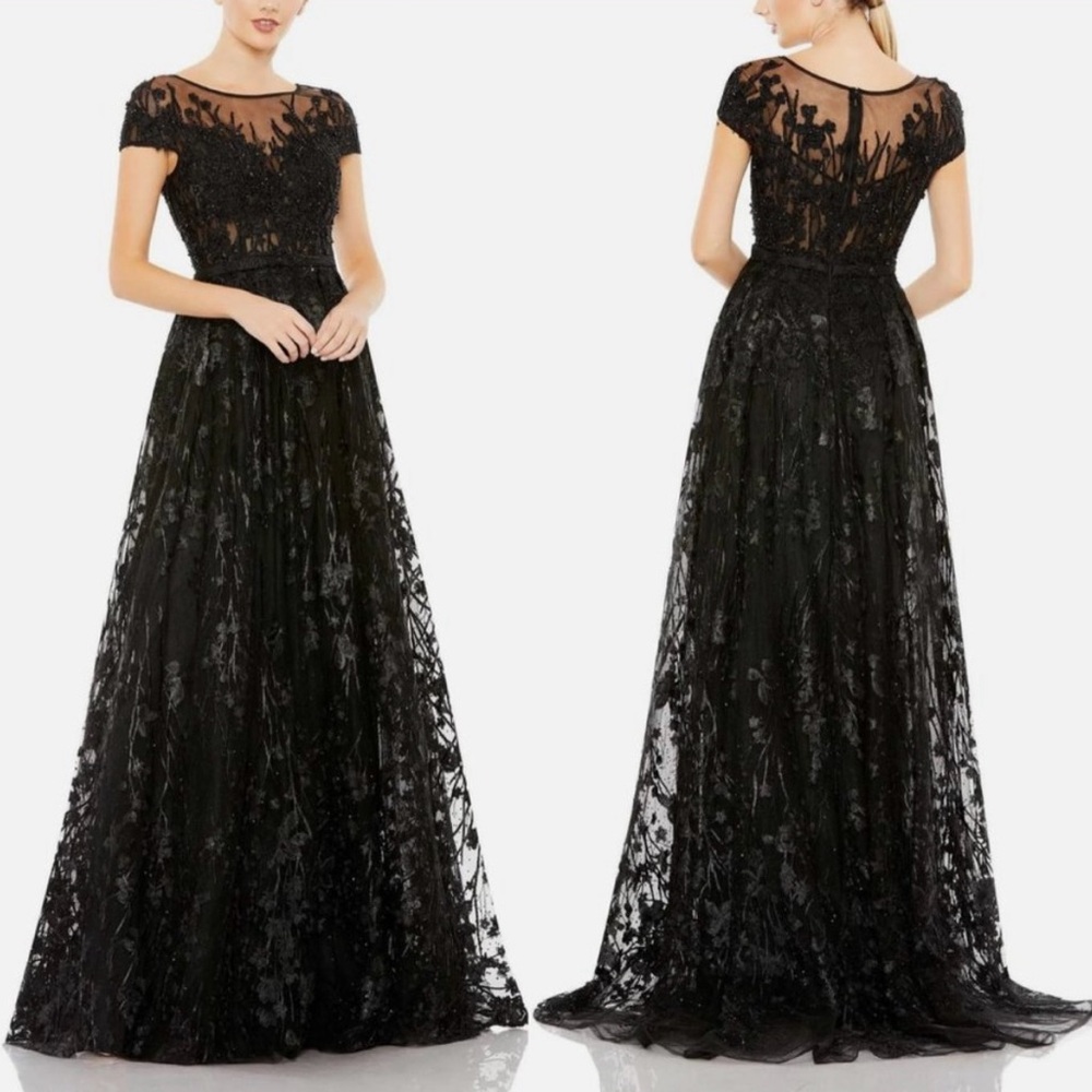 NWT Mac Duggal Black Lace Maxi Dress